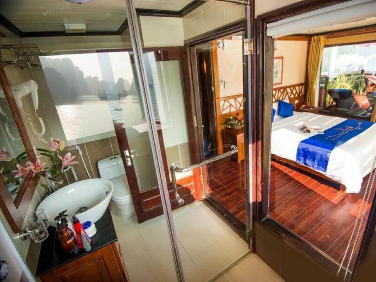Royal Cruise Halong Bay Hotel Ha Long Buitenkant foto